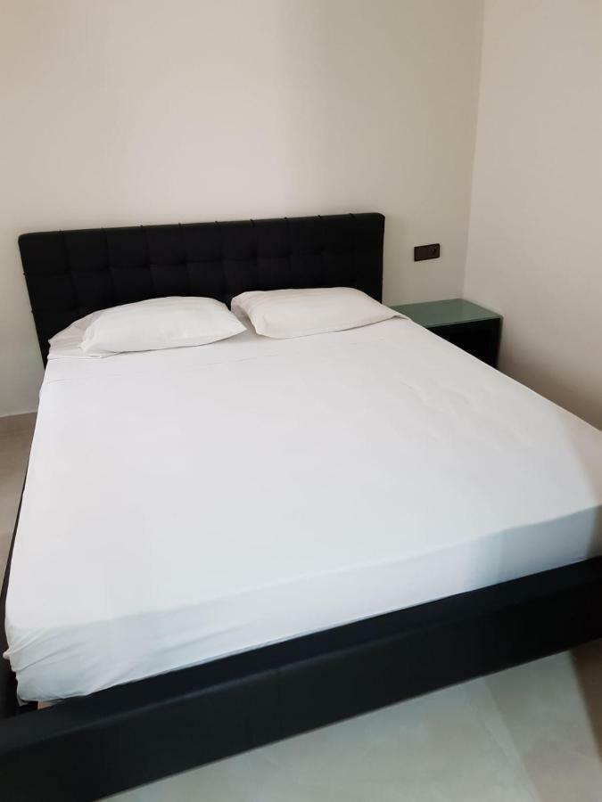 Saramica Seaside Apartment Fnideq Eksteriør bilde